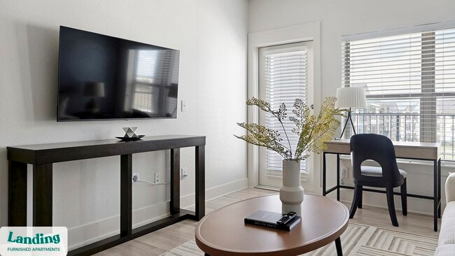 Photo - 2115 windsor Blvd Unidad 8306.1411391