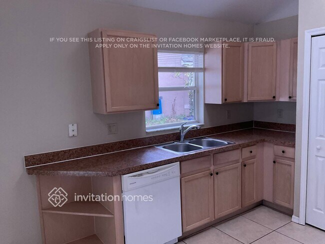 Photo - 113 Pinewood Ct