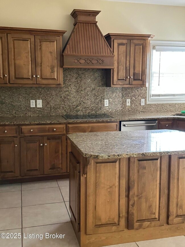 Photo - 17014 Ashburton Dr