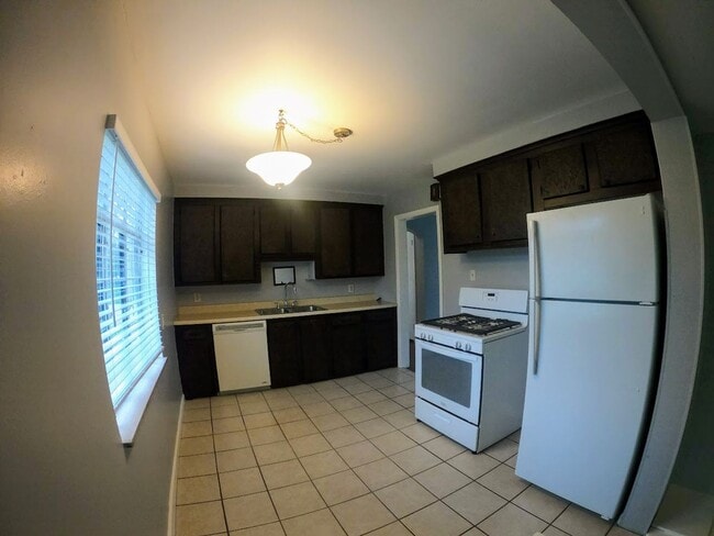 Photo - 2 bed, 1 bath ranch in a beautiful neighborhood