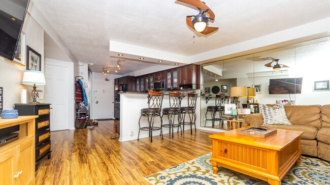 Photo - 300 N State St Unit 2830