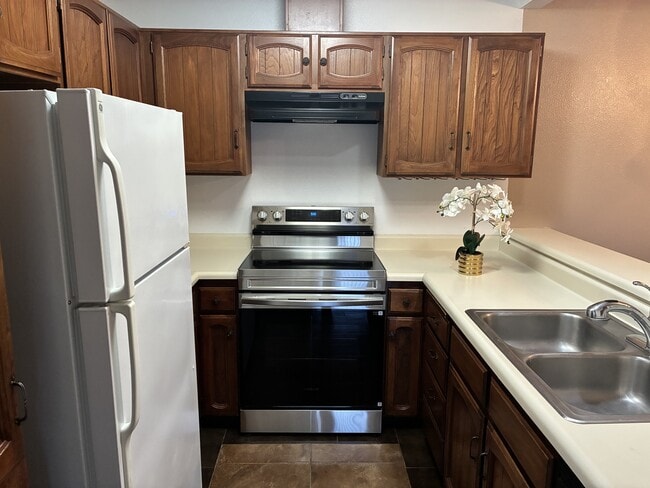 Photo - 3400 Sullivan Ct