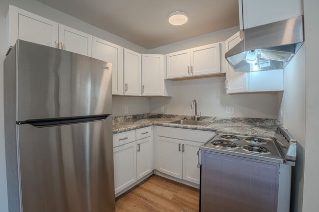 133 N Main St Unit 1