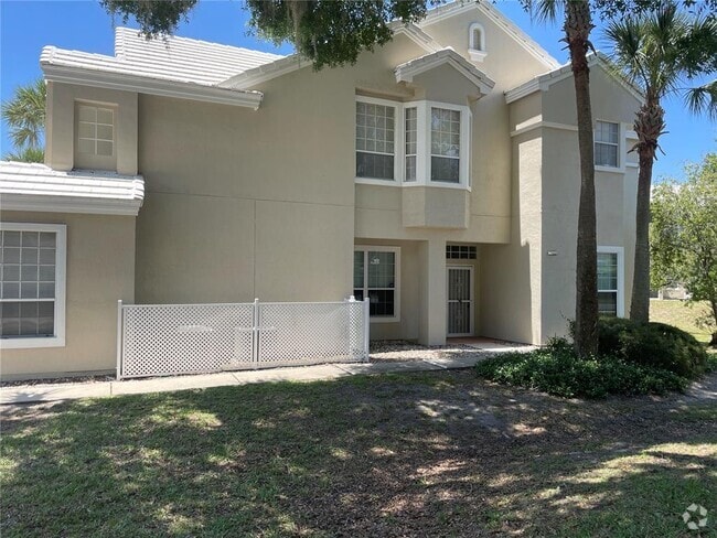 Building Photo - 7701 Carriage Homes Dr Unit 5