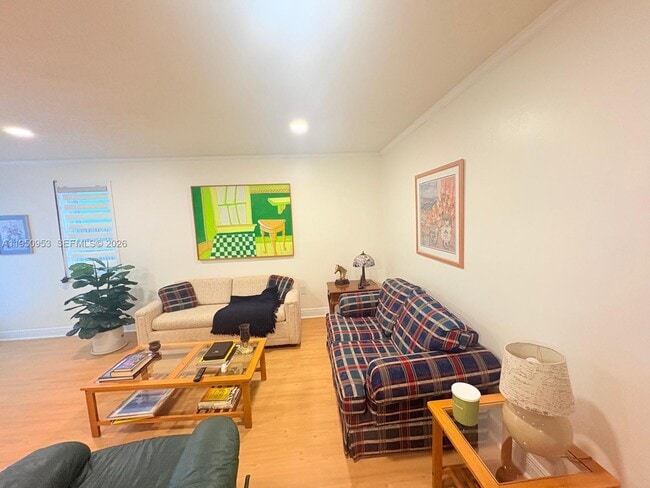 Photo - 927 NW 106th Ave Cir