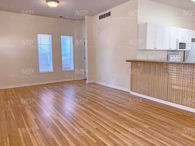 Photo - House on Howes!