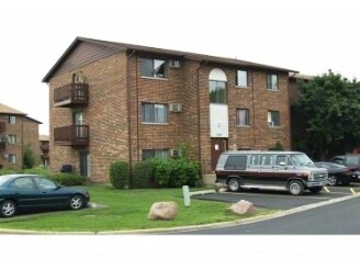 Foto principal - 1851 N Green Ln N