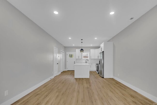 Photo - 204 E 17th St
