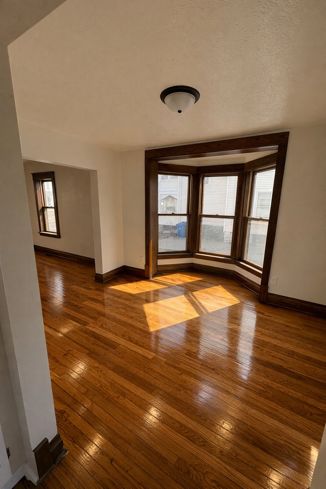 Photo - 543 Jackson St