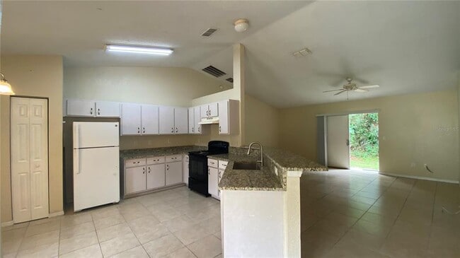 Photo - 523 Silver Way Dr