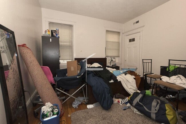 Photo - Great 3 bedroom close to BU and the green line