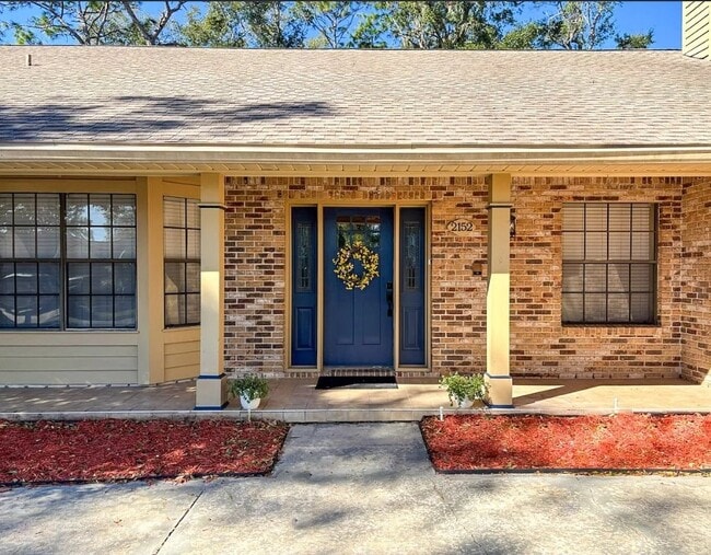 Photo - 2152 Palm Crest Dr