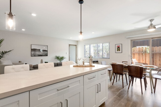 Building Photo - Pacific Apartment Homes at Emerald