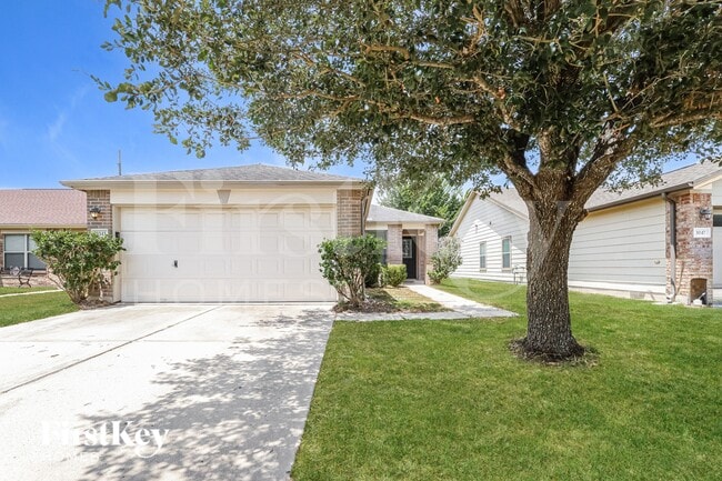 Building Photo - 3043 Legends York Dr