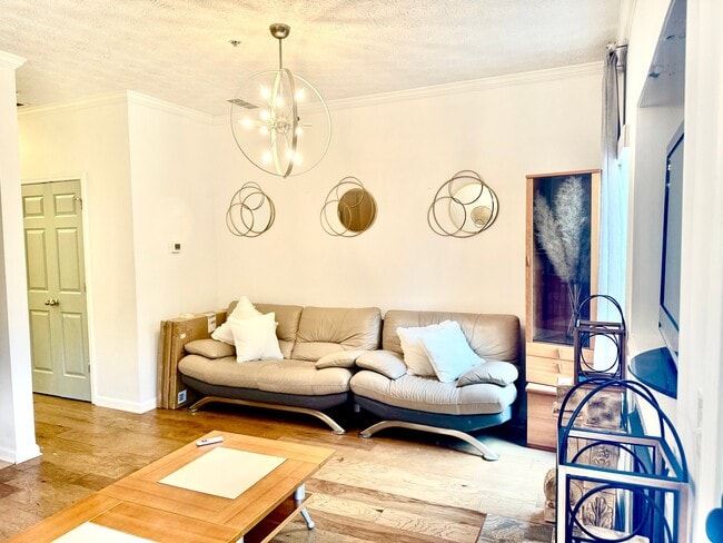 Photo - 138 Creekwood Dr