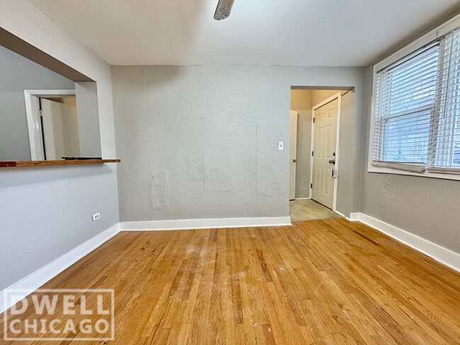 Photo - 1824 S Canalport Ave Unidad 1