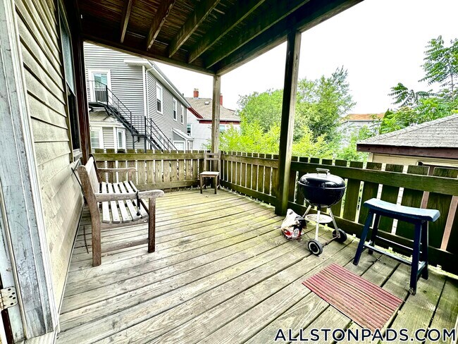 Photo - 4 Adella Pl Unit 1