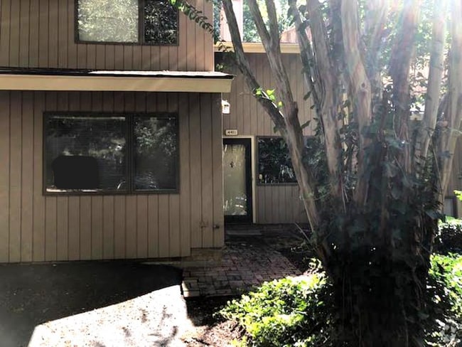 Building Photo - 4411 Kaplan Dr Rental