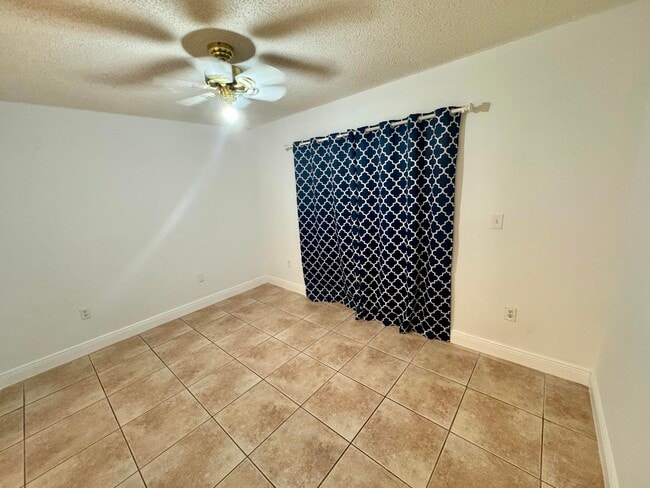 Photo - 9189 Fontainebleau Blvd