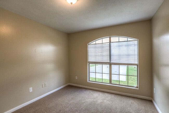 10603 Pine Landing Dr