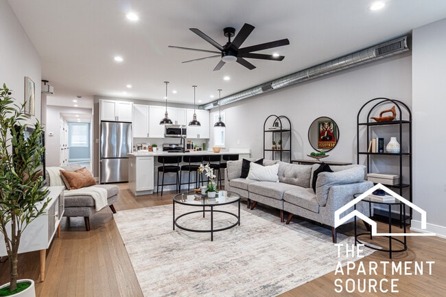 Photo - 2641 W Carmen Ave Unit 2