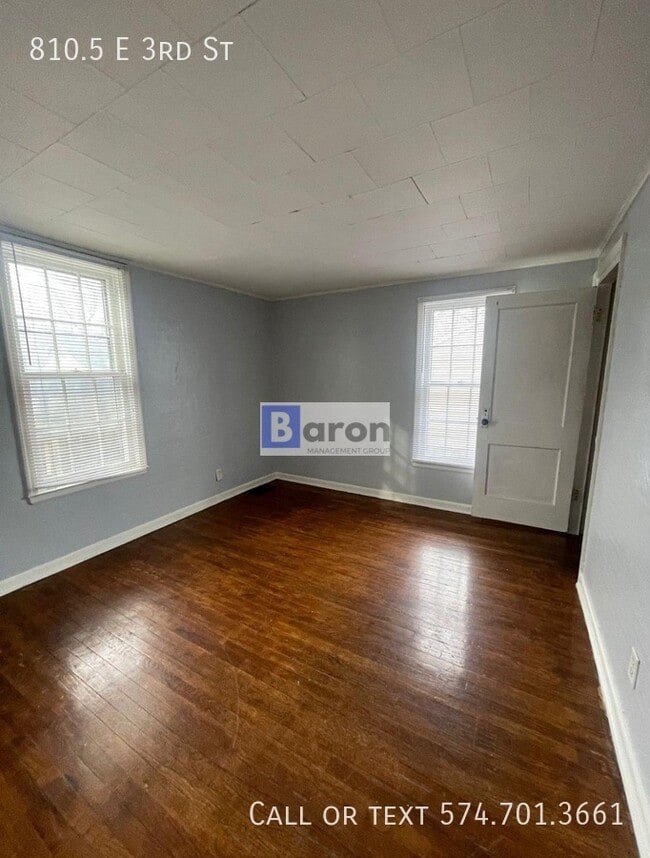 Photo - 810.5 E 3rd St