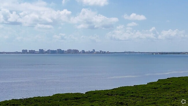 Building Photo - One of Longboat Key’s premier waterfront c... Unit 235 Rental