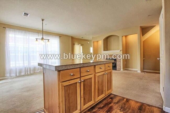 Photo - 2 Bed, 2.5 Bath Townhome at Woodhaven Crossing in Sherwood