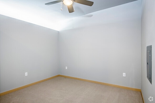 STUDIO, 1BA - 572SF