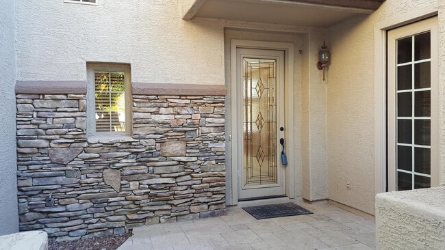 Photo - 5505 E Holmes Ave