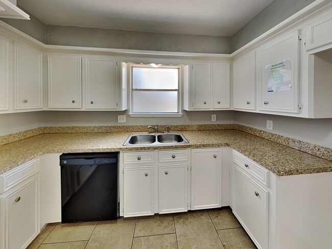 Photo - 7726-7712 12 Fairway Ln