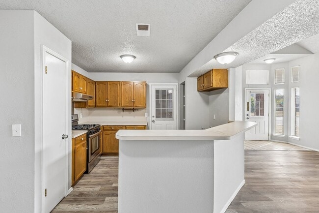 Photo - 6101 SE 85th St