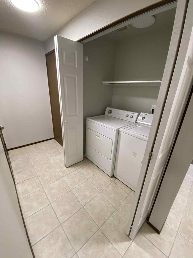 Photo - 5213 84th St SW Apartamento