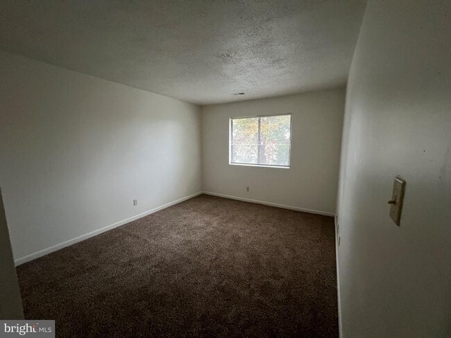 Photo - 610 Noahs Rd Unit 402