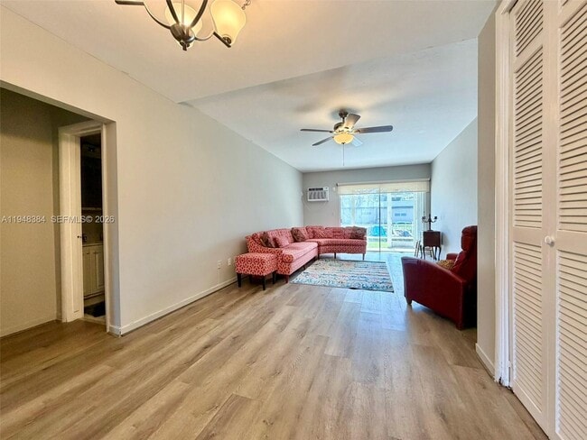 Building Photo - 13105 Ixora Ct Unit 116