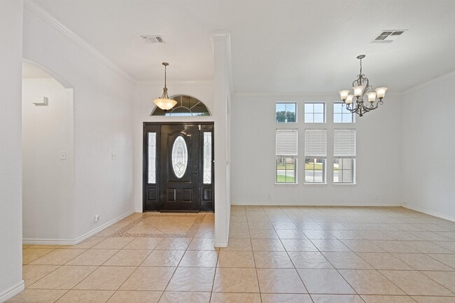 Photo - 221 Running Bear Trail