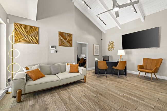 Photo - Solei on West Thomas