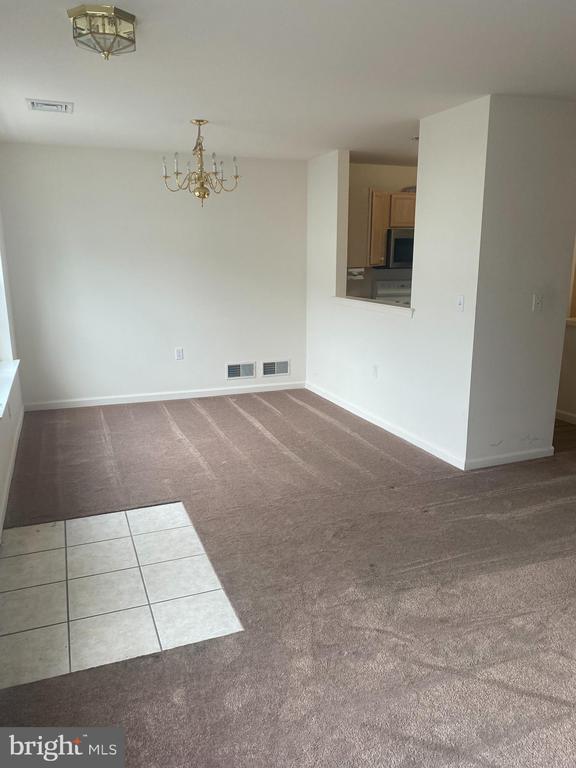 Building Photo - 40 Courtyard Dr