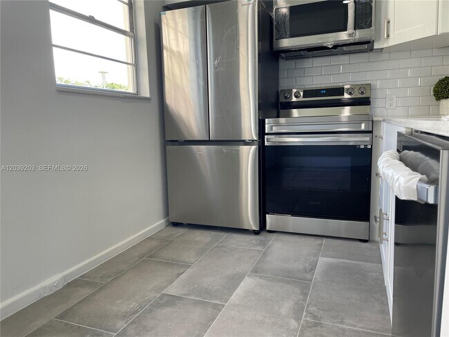 Photo - 136 Brighton D Unit 136