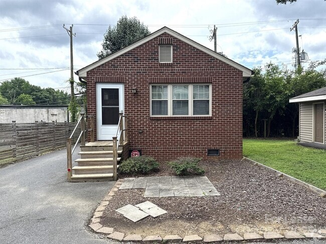 Building Photo - 4916 Elder Ave Rental