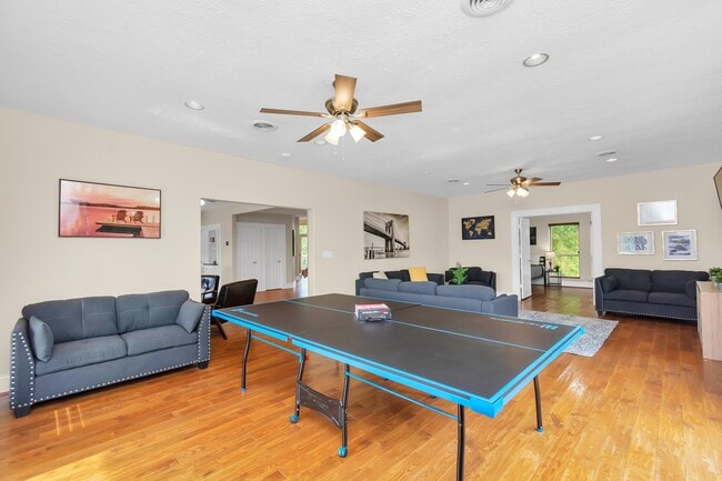 Photo - 1730 Lakeshore Dr