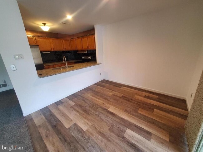 Photo - 48 Muirfield Dr