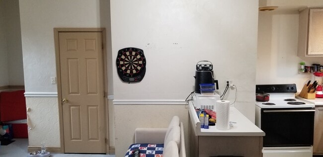 Photo - 1105 Glenfield Rd Unit 2