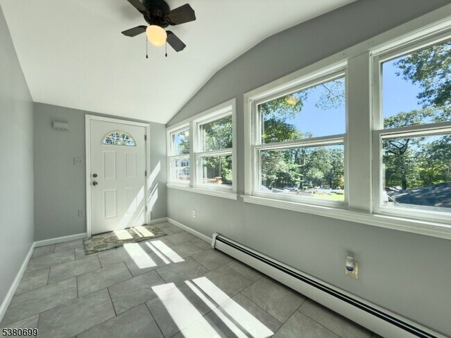 Photo - 202 Dupont Ave