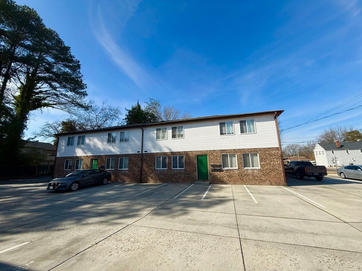 Photo - 3511 Sewells Point Rd