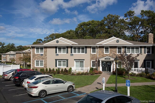 Building Photo - 655 Belle Terre Rd Unit 62