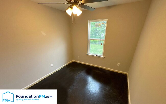 Photo - 307 Harrell St