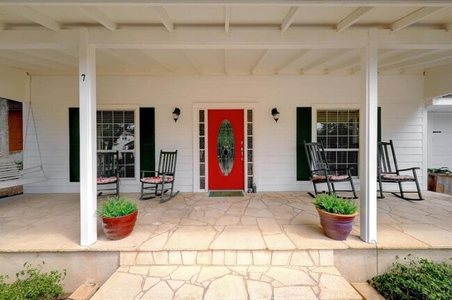 Photo - 7 Pebblebrook Ln