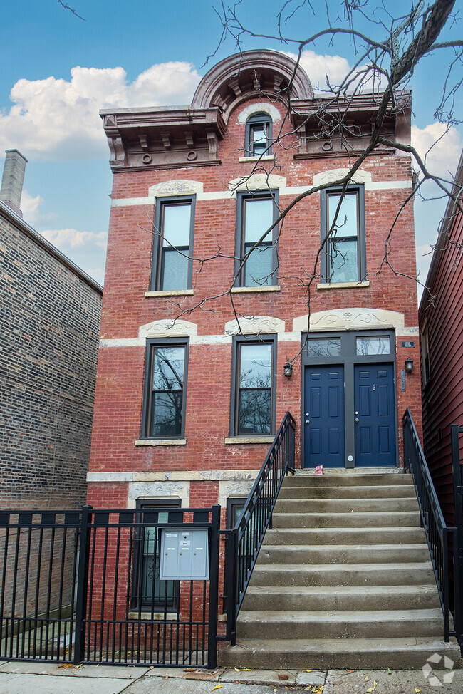 Building Photo - 1820 S Laflin St Rental