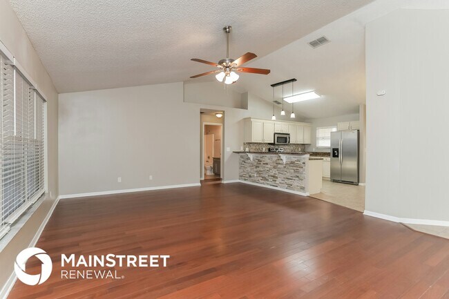 Photo - 1805 Hudson Ct